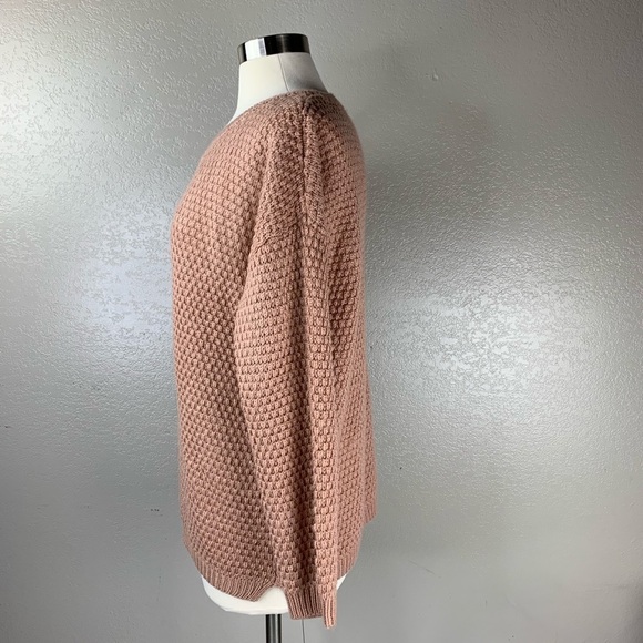 Forever 21 Pink Beige Cable Knit Sweater Size Medium NWT - Picture 4 of 9